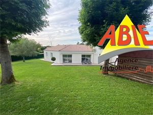 maison-villa à la vente -   79000  NIORT, surface 117 m2 vente maison-villa - APR693677